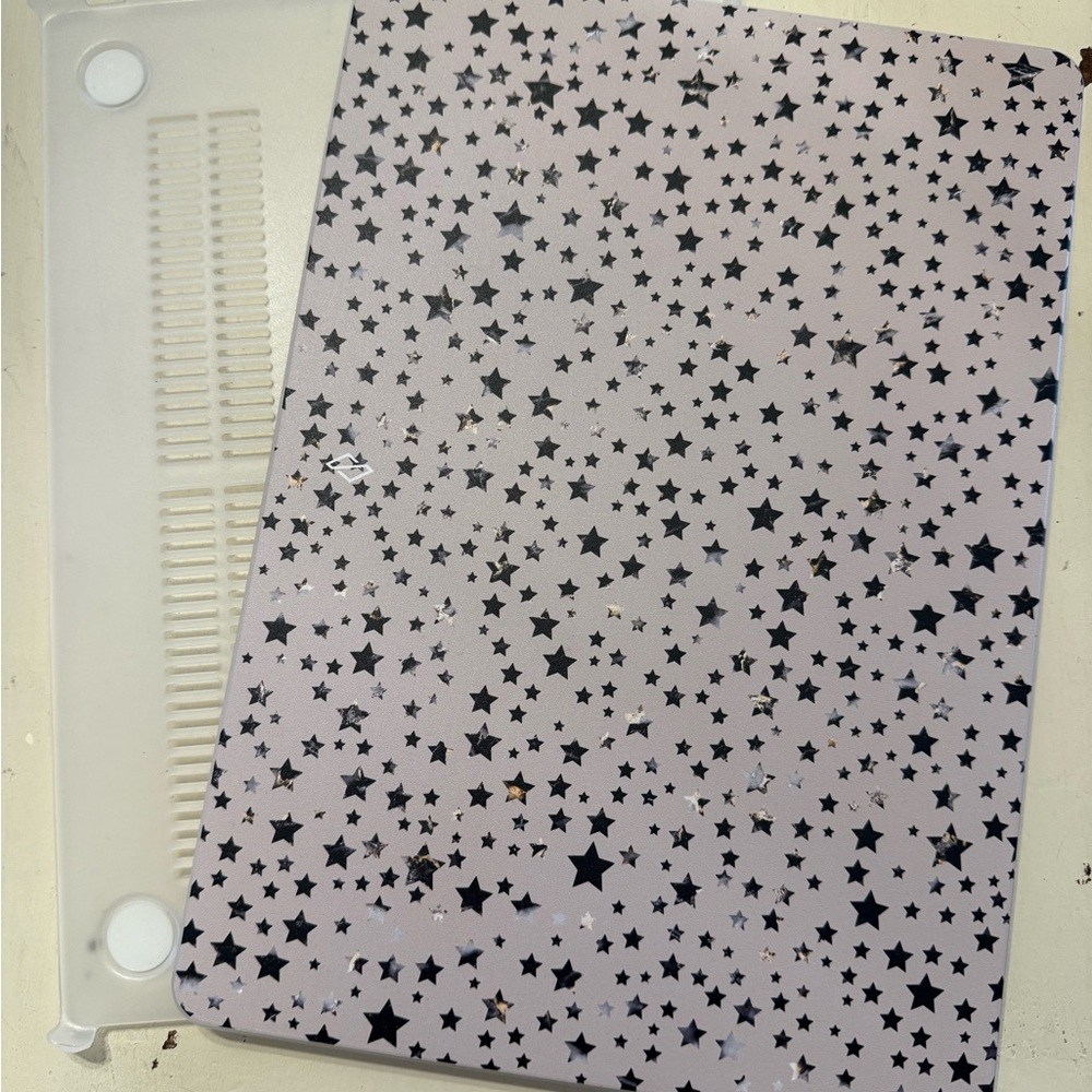 Burga MacBook Air 13.6 case (A2681/A3113)